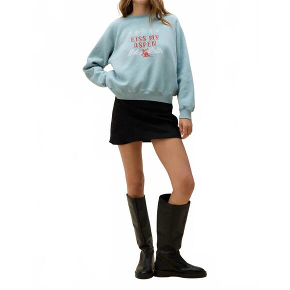 DAYDREAMER Tops - NEW DAYDREAMER kiss my aspen shrunken raglan sweatshirt in blue